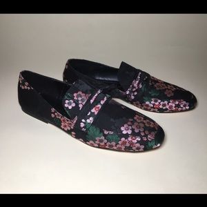 NBW Zara Floral Embroidered Loafer!